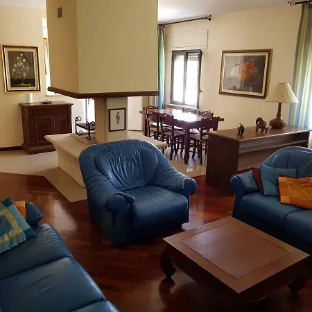 Guardiana Del Castello Nyaraló *