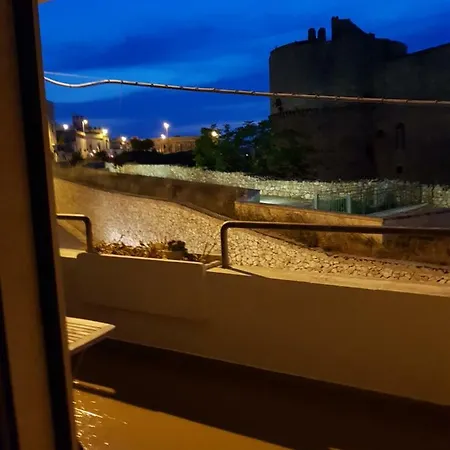 Guardiana Del Castello Otranto